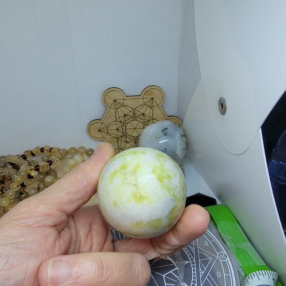 JADE EGG - Picture 5 of 5